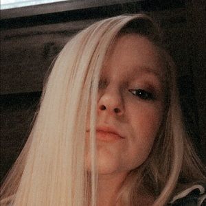 Meet your Posher, Elleri